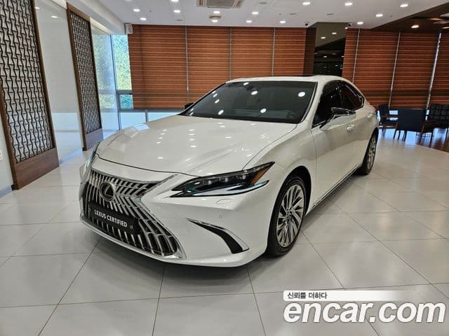 Lexus ES300h 2025 — Şəkil 6/15