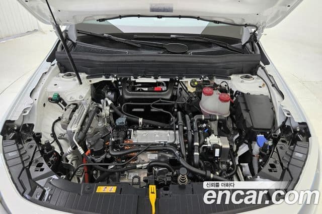 Mercedes-Benz EQB 2025 — ფოტო 3/20
