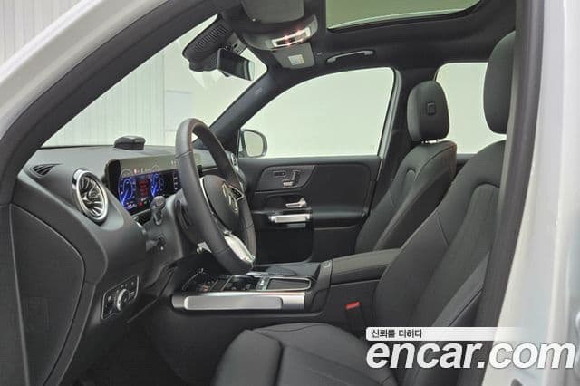 Mercedes-Benz EQB 2025 — ფოტო 7/20