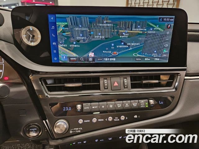 Lexus ES300h 2025 — Photo 9/15