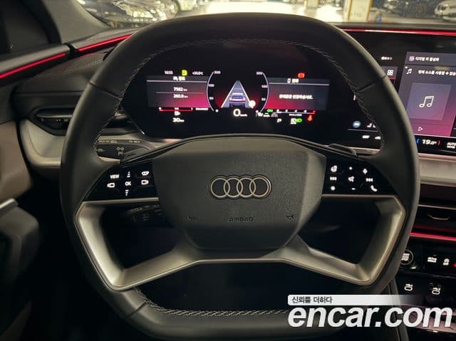Audi Q5 2025 — ფოტო 4/20