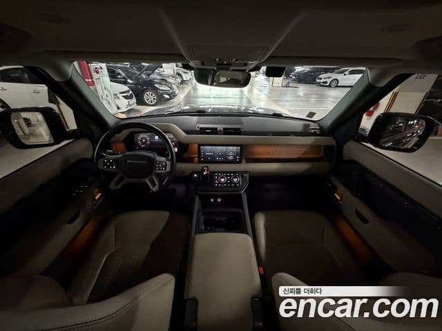 Land Rover Defender 2021 — ფოტო 8/18