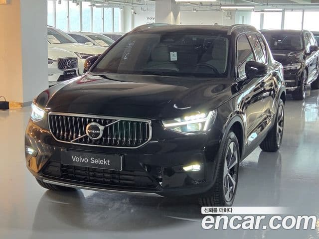 Volvo XC40 2026 — Photo 5/18