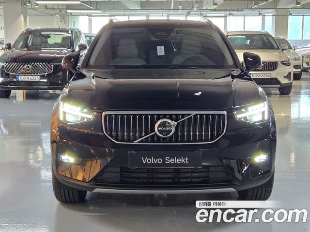 Volvo XC40 2026 — Photo 14/18