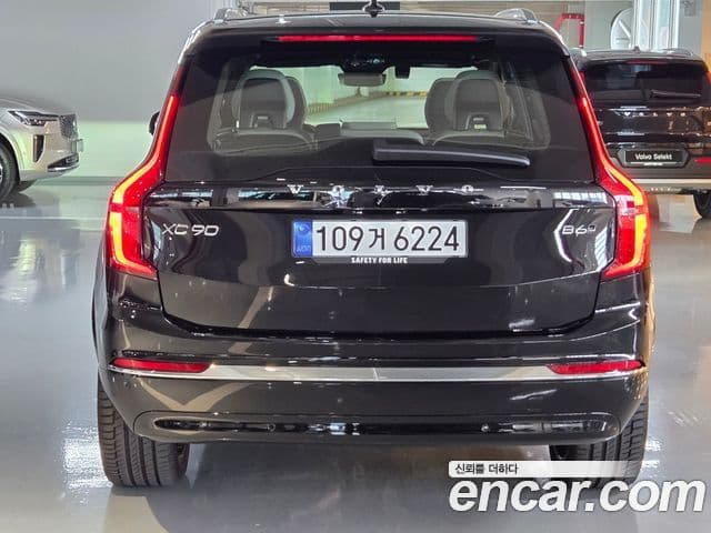 Volvo XC90 2026 — ფოტო 4/20