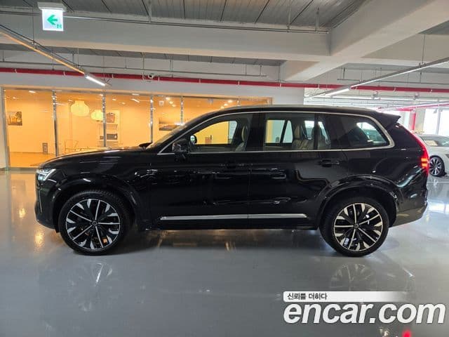 Volvo XC90 2026 — ფოტო 19/20