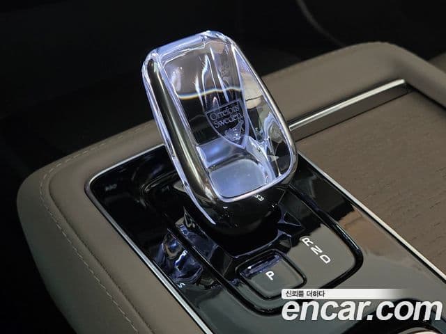Volvo XC90 2026 — ფოტო 6/20