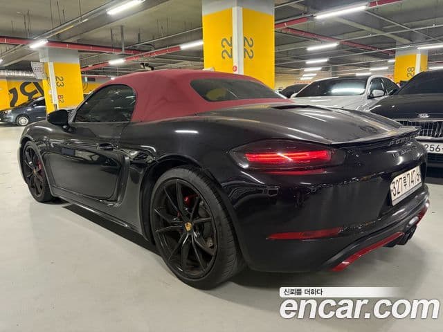 Porsche 718 Boxster 2018 — Şəkil 10/13
