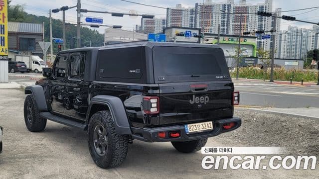 Jeep Gladiator 2022 — Photo 6/19