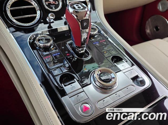 Bentley Continental GT 2021 — Photo 7/20
