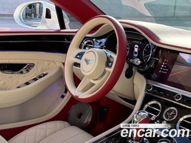 Bentley Continental GT 2021 — Photo 18/20