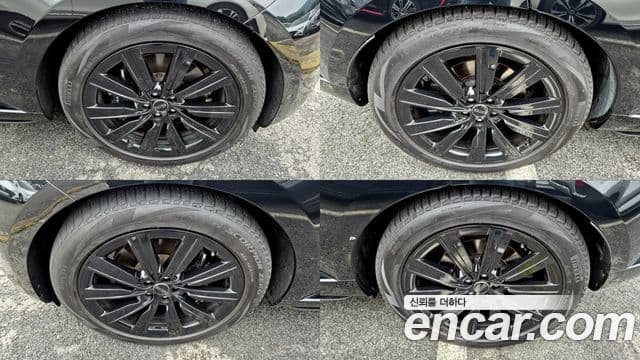 Land Rover Range Rover 2022 — Photo 16/20