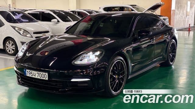 Porsche Panamera 2018 — Photo 4/16