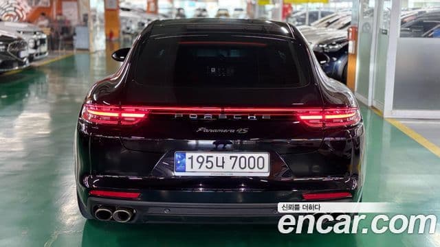 Porsche Panamera 2018 — Photo 13/16