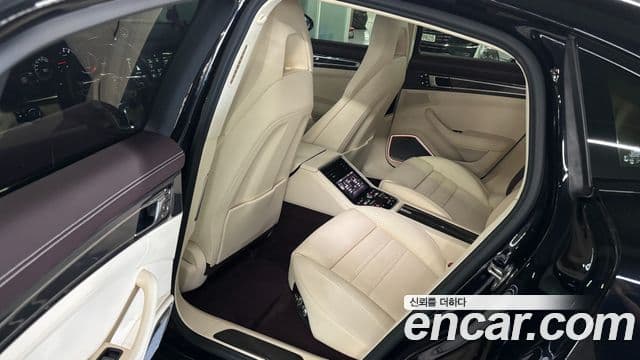 Porsche Panamera 2018 — Photo 3/16
