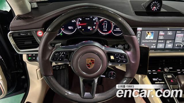 Porsche Panamera 2018 — Photo 5/16
