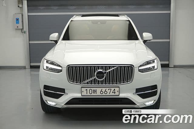 Volvo XC90 2018 — Şəkil 14/20