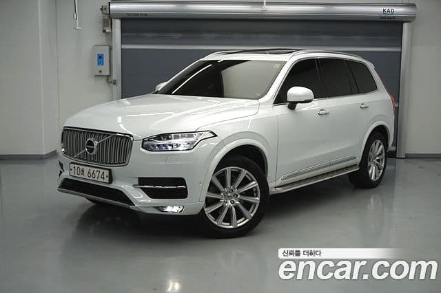 Volvo XC90 2018 — Şəkil 19/20