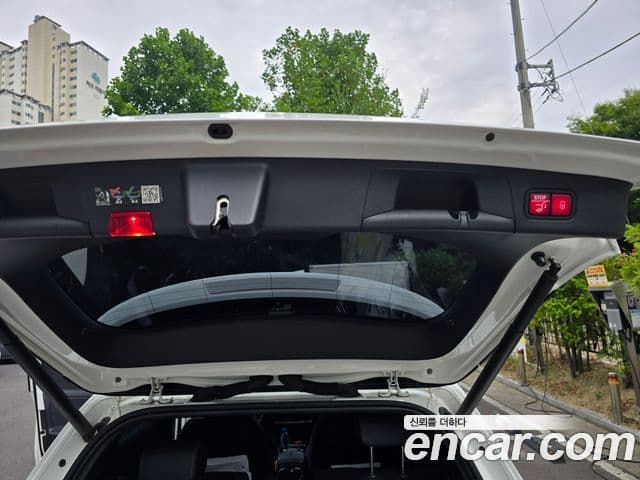 Mercedes-Benz EQA 2023 — ფოტო 8/20