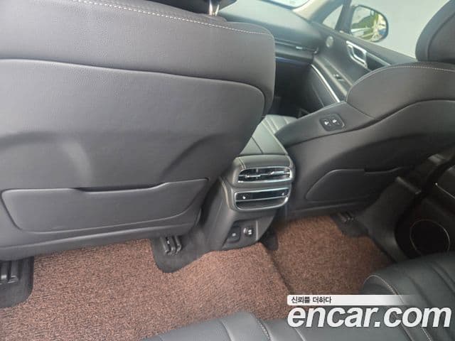 Genesis GV80 2023 — Photo 10/20