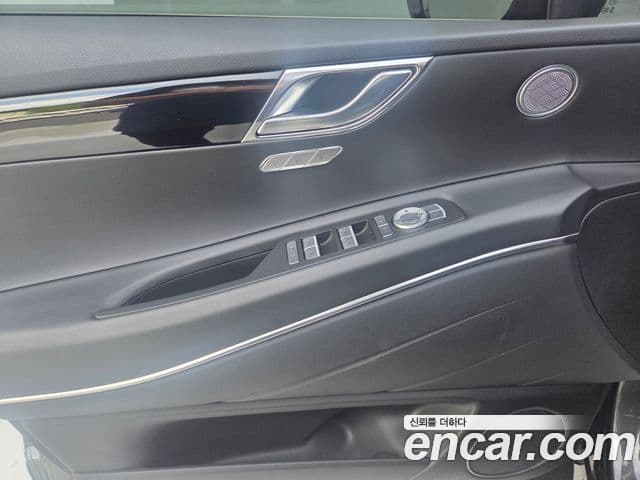 Genesis GV80 2023 — Photo 3/20