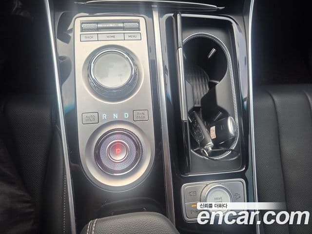 Genesis GV80 2023 — Photo 7/20