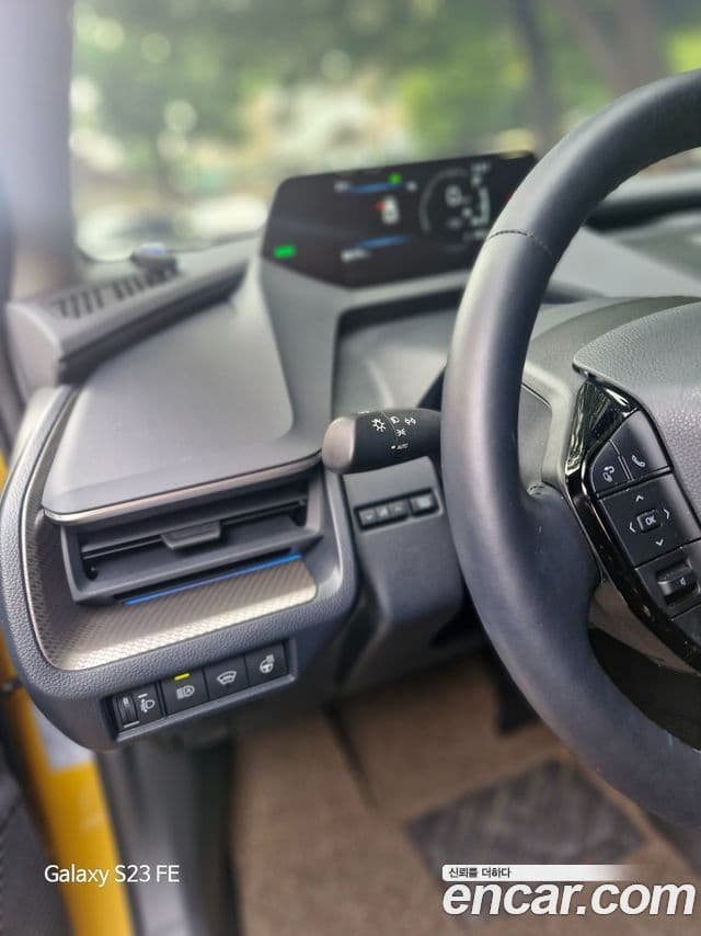 Toyota Prius 2024 — Фото 16/18