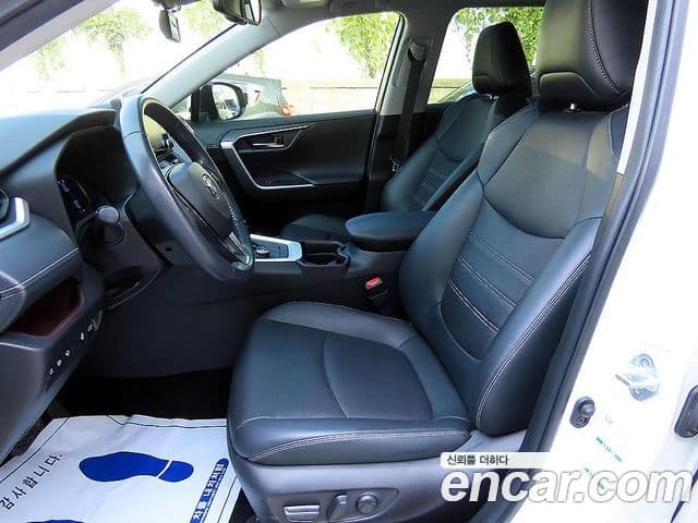 Toyota RAV4 2019 — Şəkil 2/20