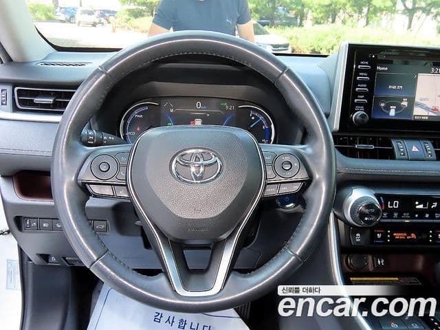 Toyota RAV4 2019 — Şəkil 1/20