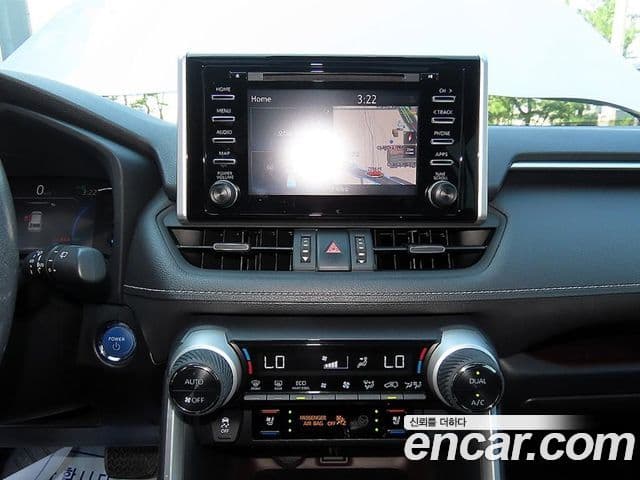 Toyota RAV4 2019 — Şəkil 3/20
