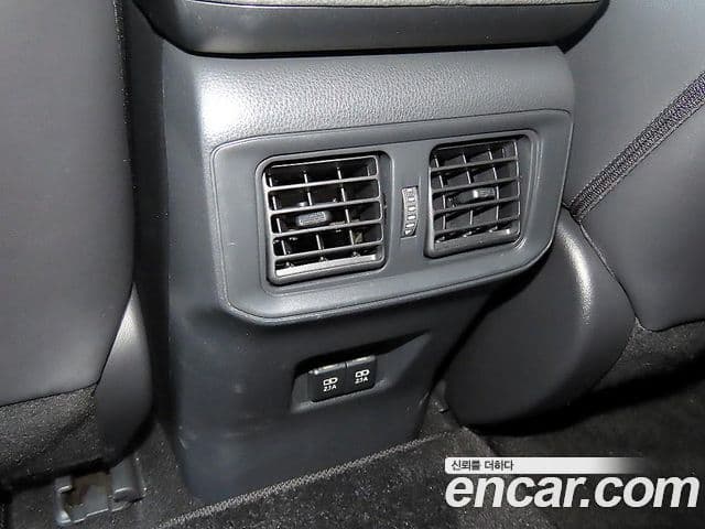 Toyota RAV4 2019 — Şəkil 13/20