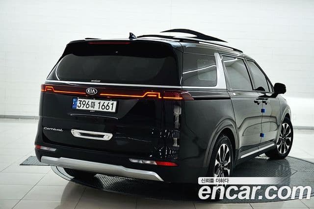 Kia Carnival 2021 — Şəkil 17/20