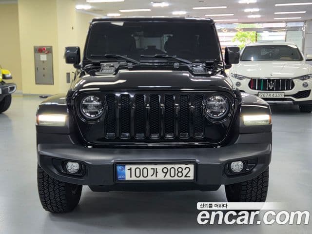 Jeep Wrangler 2021 — ფოტო 1/20