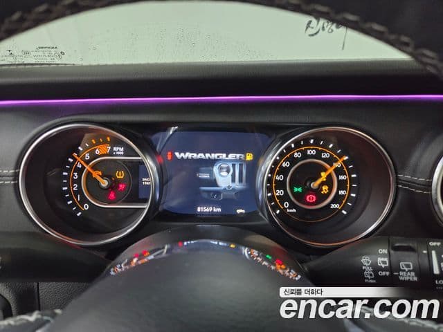 Jeep Wrangler 2021 — ფოტო 2/20