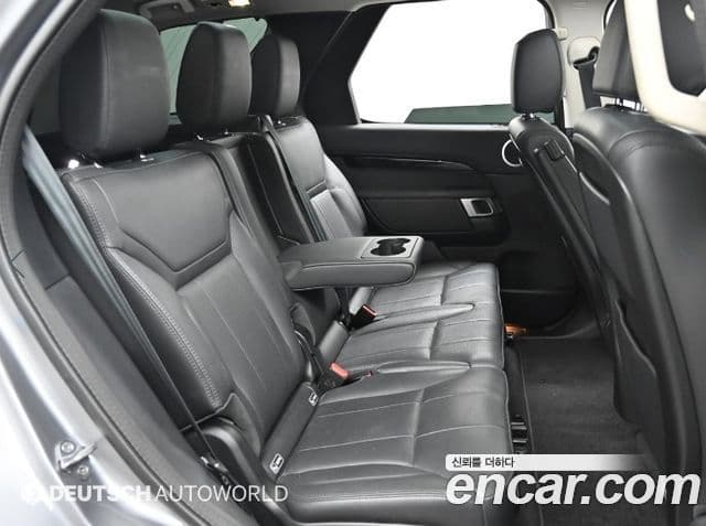 Land Rover Discovery 5 2020 — ფოტო 19/20