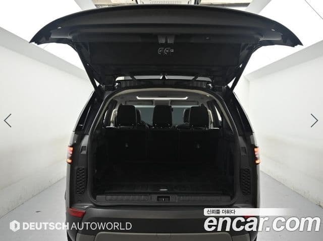 Land Rover Discovery 5 2020 — ფოტო 15/20