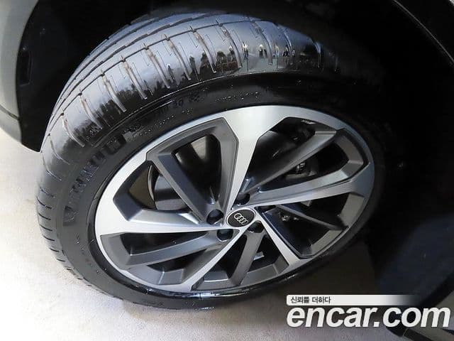 Audi Q5 2025 — Photo 14/20