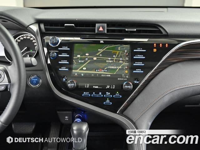 Toyota Camry 2018 — Şəkil 20/20