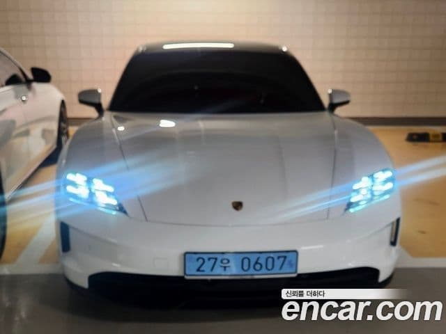 Porsche Taycan 2025 — ფოტო 3/19