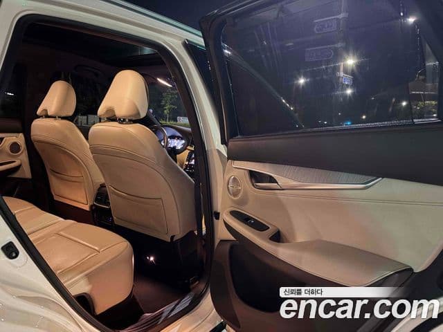 Infiniti QX50 2019 — Şəkil 12/19