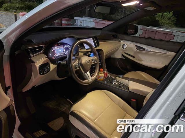 Infiniti QX50 2019 — Şəkil 14/19