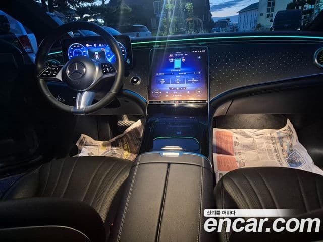 Mercedes-Benz EQE 2022 — ფოტო 6/14