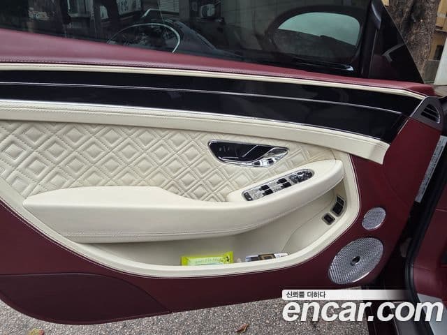 Bentley Continental GT 2019 — Photo 14/18