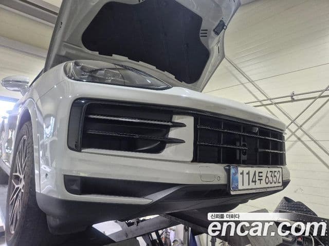 Porsche Cayenne 2024 — Şəkil 1/3