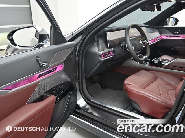 BMW 7 Series 2023 — Photo 5/20