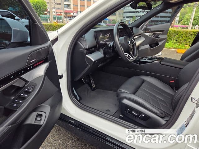 BMW 5 Series 2024 — Şəkil 5/20