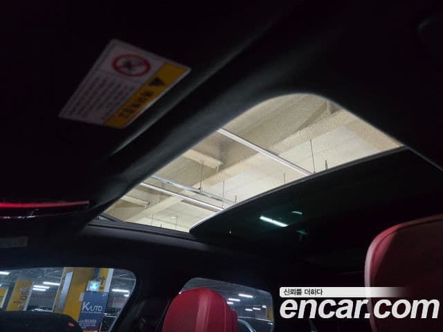 Porsche Cayenne 2019 — Photo 17/20