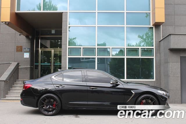 Genesis G70 2019 — Photo 13/20