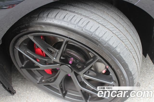 Genesis G70 2019 — Photo 6/20