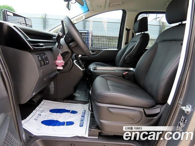 Hyundai Staria 2026 — Фото 4/18